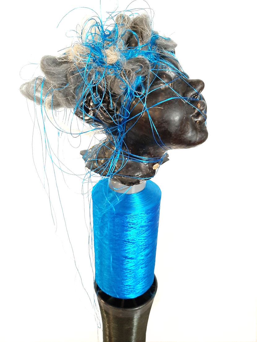  Bobbin, Piet.sO - contemporary sculpture, mixed media 2022. Personal exhibition Issoire, France, art center Jean Prouvé. black and blue thread