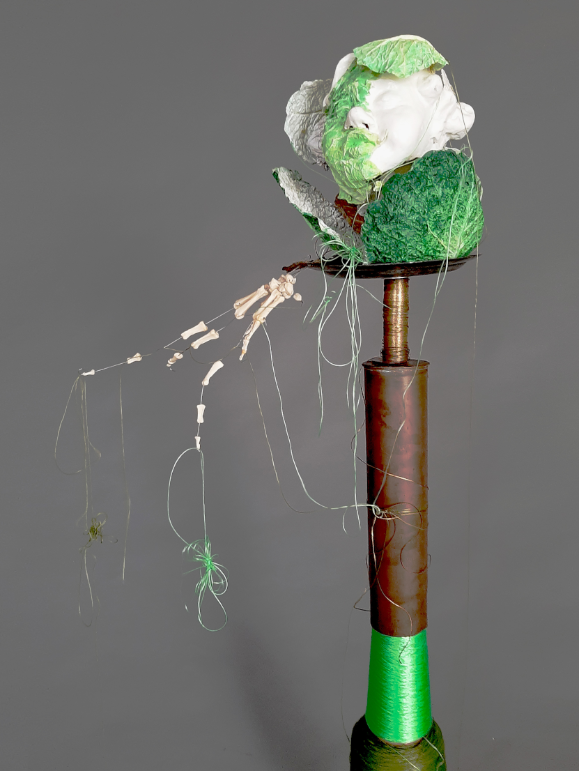 personal exhibition Issoire 2022 - Piet.sO - sculpture  mixed media - angel with cabbage.