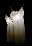 sculpture lustre, installation lumineuse culottes Piet.sO, pietso