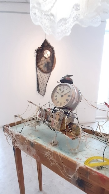  view of the exhibition Je t'aime Temps  Piet.sO 2025 La Licorne, St-Germain-Lembron  Auvergne.