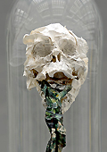 sculpture vanité en papier froissé sous cloche de verre,Piet.sO 2014 